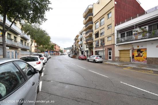  Local comercial en alquiler - BARCELONA 