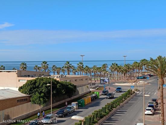  BONITO PISO CON VISTAS AL MAR EN VENTA EN ADRA. PRIMERA LINEA - ALMERIA 