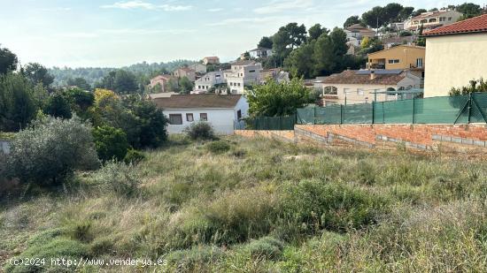 ¡Terreno de 739 m² en Segur de Calafell (Valldemar): El Espacio Perfecto para Crear lo que Imagina