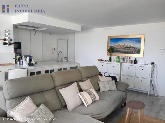 FANTASTICA VIVIENDA DE 3 DORMITORIOS EN PRIMERA LINEA DE PLAYA DE SAN JUAN - ALICANTE