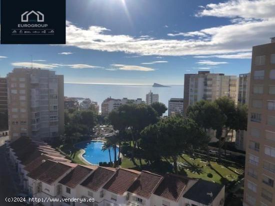  Ático con gran terraza 30 m2 con vistas panorámicas al mar y montaña en zona playa Poniente. - AL 