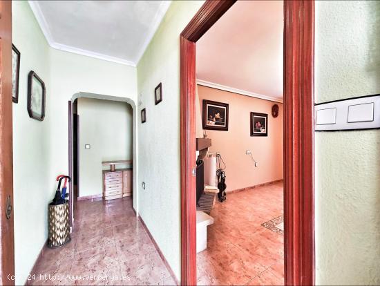 Casa con cochera en venta zona Poblado - CIUDAD REAL