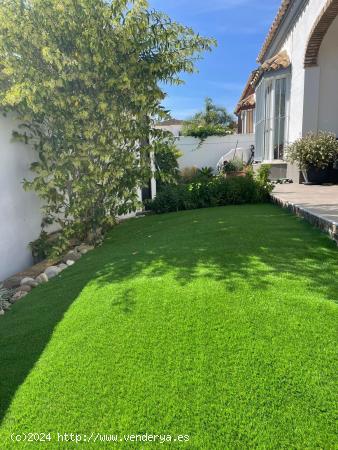 Chalet con piscina en Soto del Aguila - CADIZ