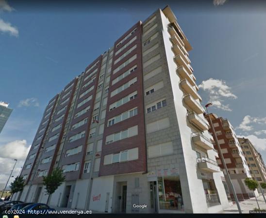  PLAZAS DE PARKING EN  EDIFICIO MIGUEL DE CERVANTES- LA ROSALEDA DESDE 5.000 EUROS - LEON 