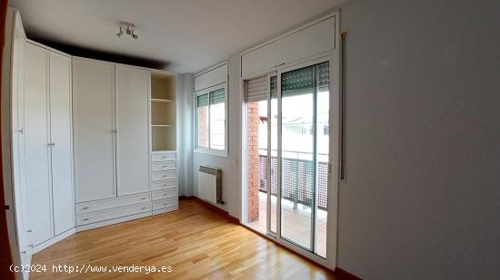 Vivienda ático dúplex en el centro - BARCELONA