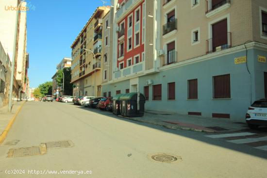 MAGNIFICO APARTAMENTO EN SAN FERNANDO, AMUEBLADO - BADAJOZ