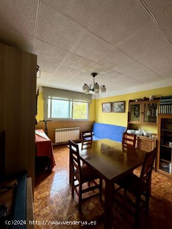 Piso de 75m2 , en Badia del Vallès - BARCELONA