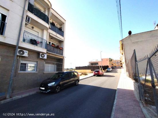 Oportunidad de adquirir esta plaza de garaje - MURCIA