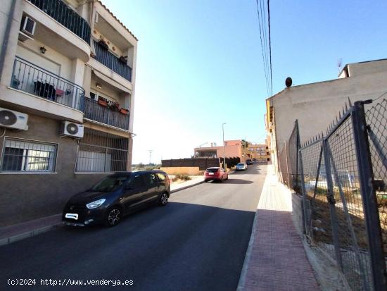 Oportunidad de adquirir esta plaza de garaje - MURCIA