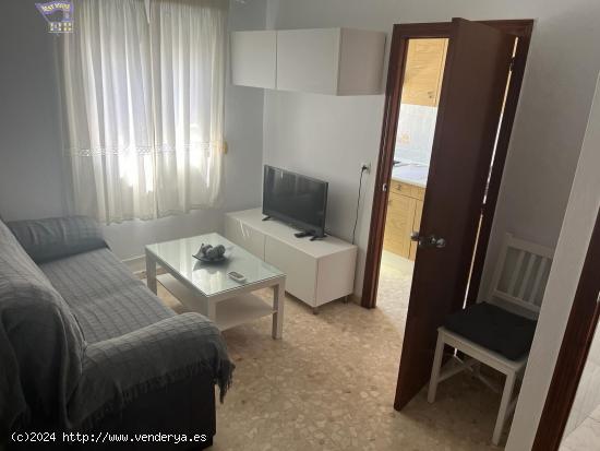 VENTA DE CASA EN ZONA PLAZA DE LAS AGUAS - CADIZ