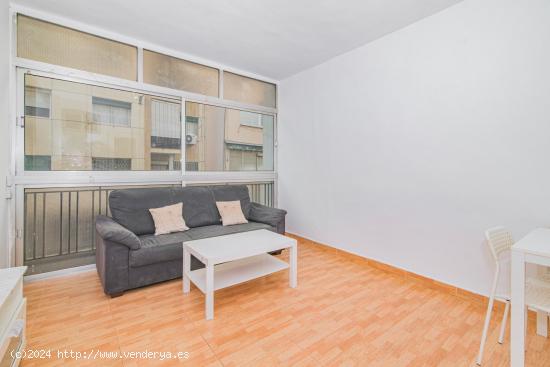  Ponemos a la venta este piso situado en el barrio del Zaidín - GRANADA 