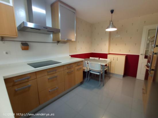 SE VENDE PRECIOSO DUPLEX ZONA SUR!!!! - LUGO