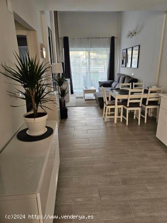 MODERNO APARTAMENTO CON PISCINA COMUNITARIA EN NUEVA TORREVIEJA - ALICANTE