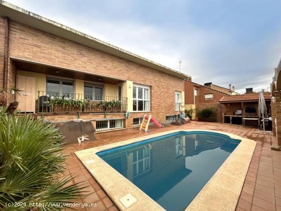 Espectacular casa con piscina en Cintruenigo - NAVARRA