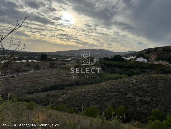 PARCELA EN VENTA CON VISTAS AL MAR - GRANADA