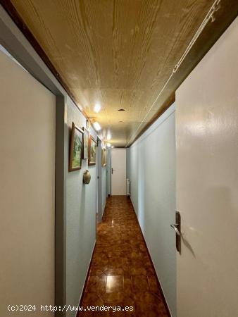 PISO DE 3 HABITACIONES EN BADIA DEL VALLÈS - BARCELONA