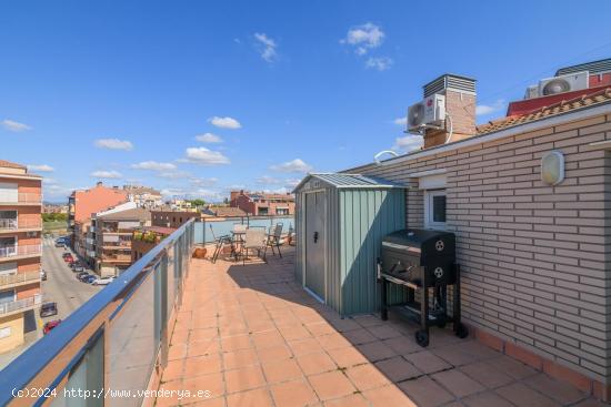 Duplex con gran terraza esquinera - BARCELONA