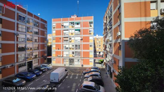 ESPECTACULAR VIVIENDA EN PLENO CORAZON DE TRIANA - SEVILLA