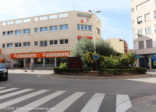 LOCAL COMERCIAL DE 330 M2 EN LA MEJOR UBICACIÓN DE LLIRIA JUNTO A MERCADONA Y CONSUM - VALENCIA