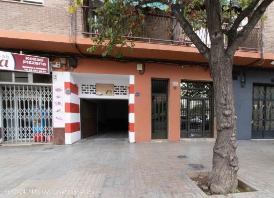 PLAZA DE GARAJE EN AVENIDA JUAN XXIII EN SEGUNDO SOTANO. GARAJE CÓMODO Y RECIEN PNTADO - VALENCIA