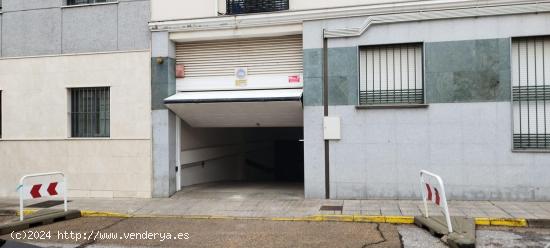 Alquiler plaza de garaje en zona Maria Auxiliadora - BADAJOZ