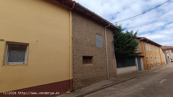 OPORTUNIDAD: CASA DE PUEBLO EN RODEROS - LEON