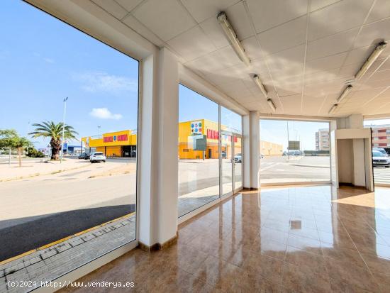  LOCAL COMERCIAL AMPOSTA - TARRAGONA 