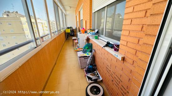 Vivienda en Altabix de VPO con dos plazas de garaje - ALICANTE