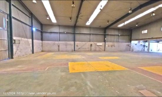 Nave Industrial en venta en Sevilla la Nueva - MADRID