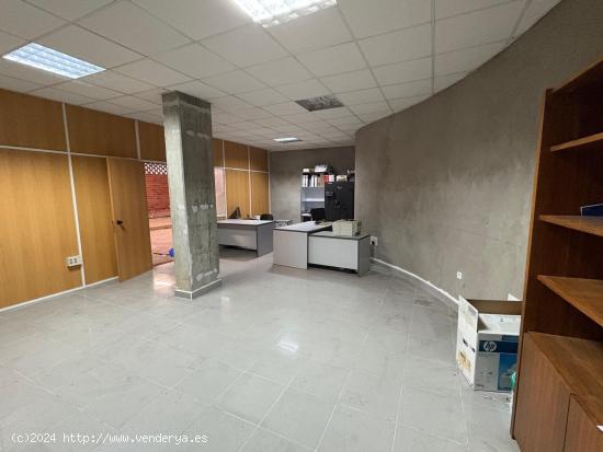  En Venta Local Comercial de 208 M2 en Sada - A CORUÑA 