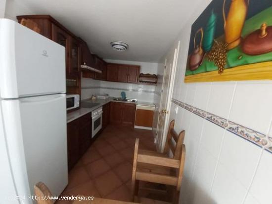 SE VENDE FANTASTICO ADOSADO - CADIZ