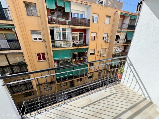 Piso en venta en Alicante (Alicante)