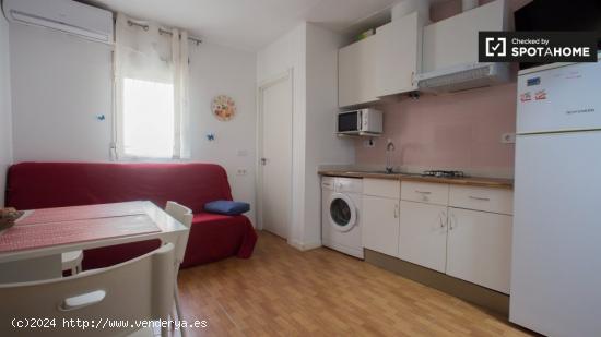 Encantador apartamento de 1 dormitorio en alquiler en Poblats Marítims - VALENCIA