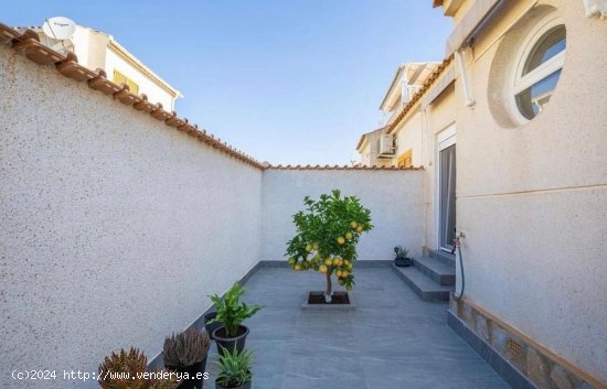 Chalet en venta en Orihuela (Alicante)