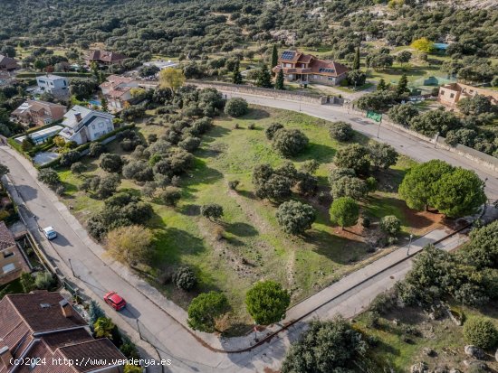 Parcela en venta en Hoyo de Manzanares (Madrid)