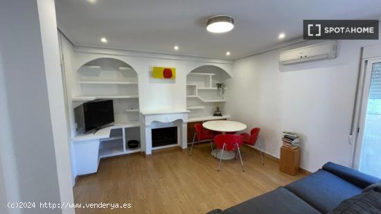 Piso de 3 habitaciones en alquiler en Torrefiel - VALENCIA