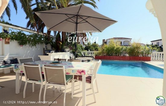 Chalet en venta en Empuriabrava (Girona)