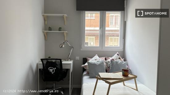 Habitación en alquiler en coliving en Lucero, Madrid - MADRID