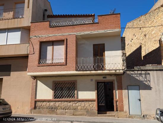  Casa con gran patio y terraza en Calaceite - TERUEL 