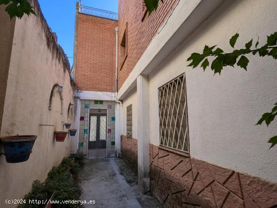 Casa con gran patio y terraza en Calaceite - TERUEL