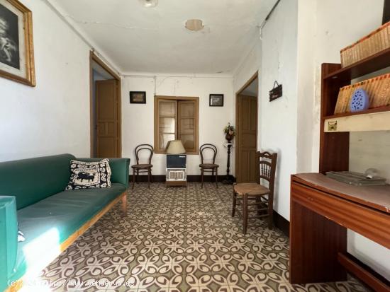 CASA DE TECHOS ALTOS EN PLENA JUDERÍA, CORDOBA - CORDOBA