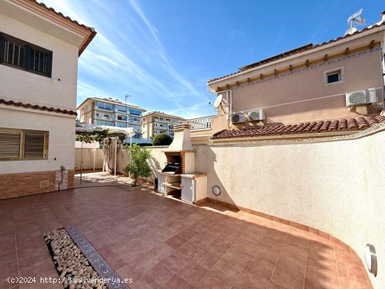 Casa en venta en Torrevieja (Alicante)