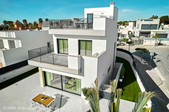 Villa en venta a estrenar en San Miguel de Salinas (Alicante)