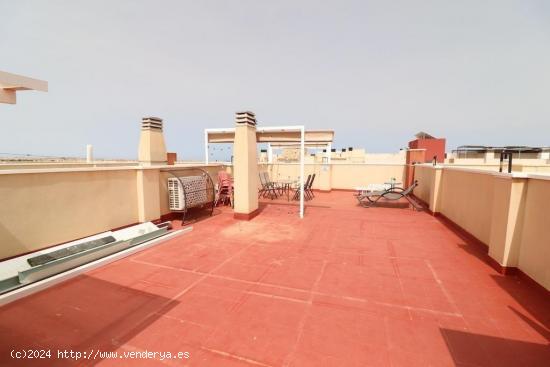 ATICO CON VISTAS AL MAR, LOMAS DE CABO ROIG - ALICANTE