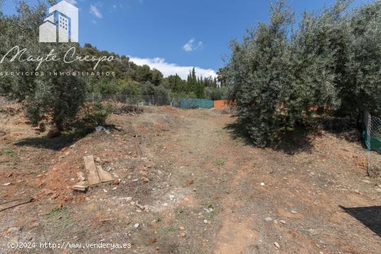 Terreno urbanizable en Granada  en una zona tranquila y demandada con 687 m2 de superficie parcela. 