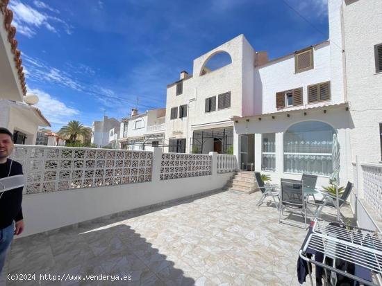 Se vende una casa espaciosa y grande después de una importante renovación. - ALICANTE