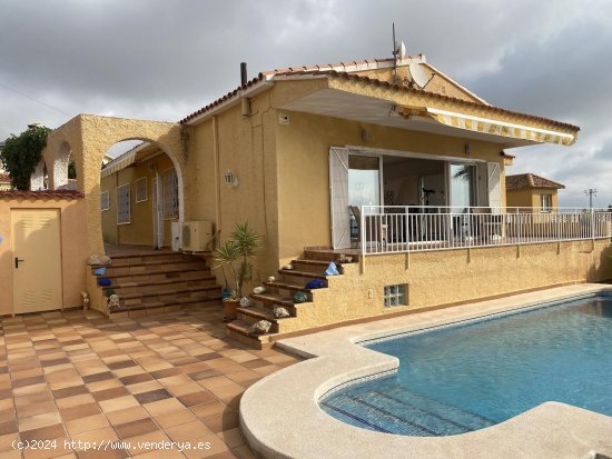  Villa en venta en La Nucia (Alicante) 