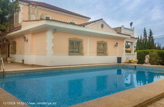  Villa en venta en La Nucia (Alicante) 