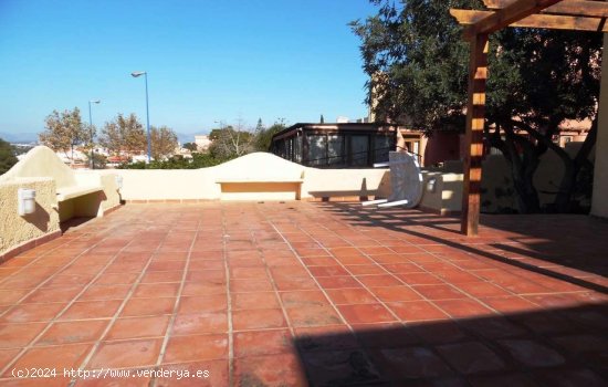 Villa en venta en Benidorm (Alicante)