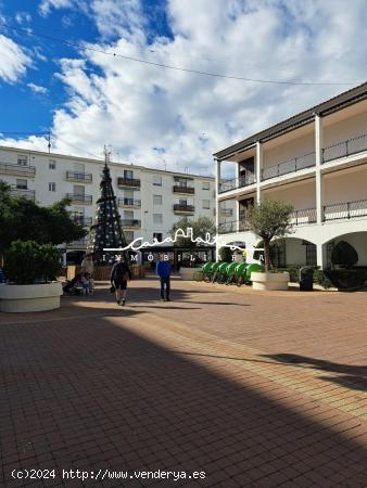 TRASPASO CAFETERIA CON GRAN TERRAZA CENTRICO - ALICANTE